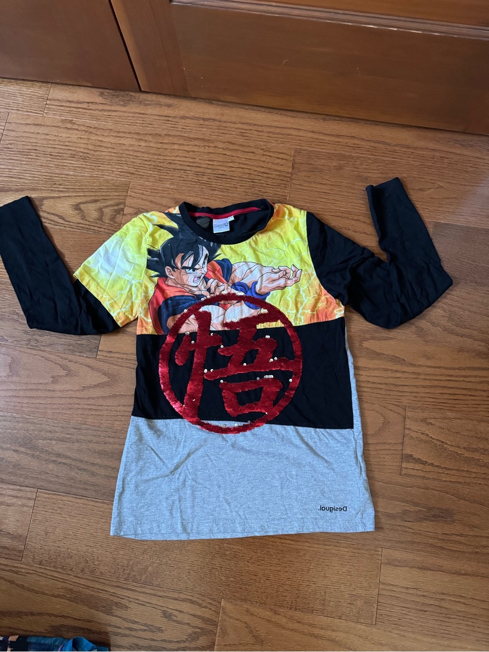 Kids Desigual. Black, Yellow & Gray Dragon Ball Anime Long Sleeve Tee Sz 13-14